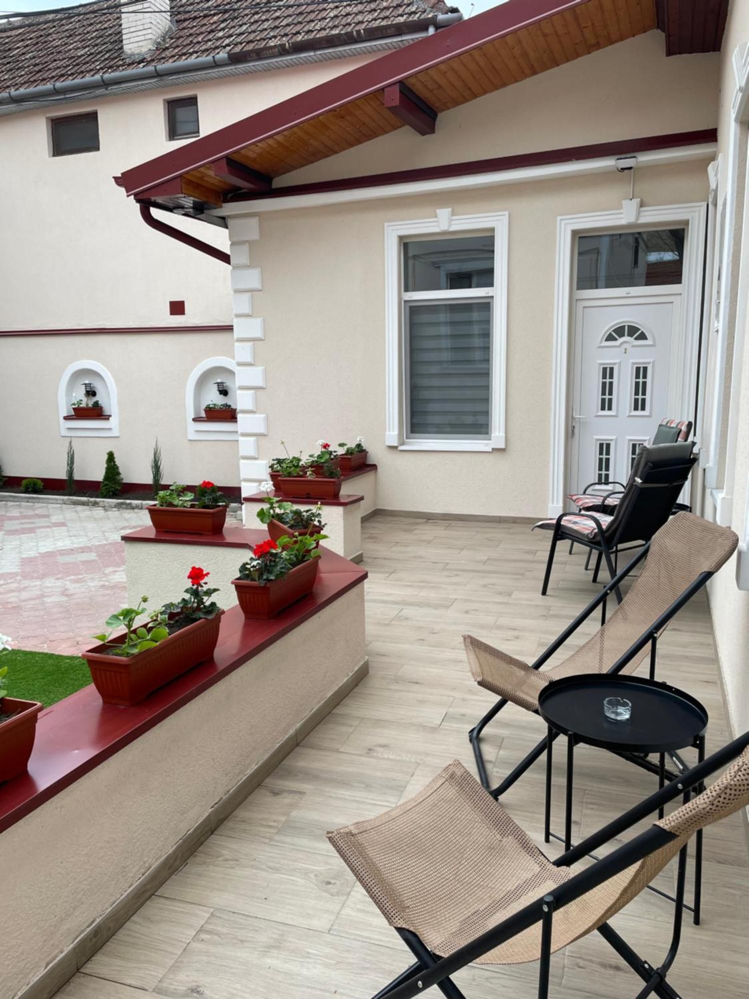 Urban Apartments سوبوتيتْسا المظهر الخارجي الصورة